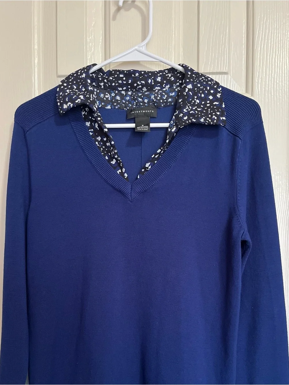Investments Women’s Layered Look V-Neck Sweater Blue Long Sleeve Size S
